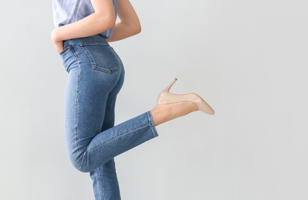 Read more about the article The Ultimate Guide to Women’s Jeans: Find Your Perfect Pair on Amazon